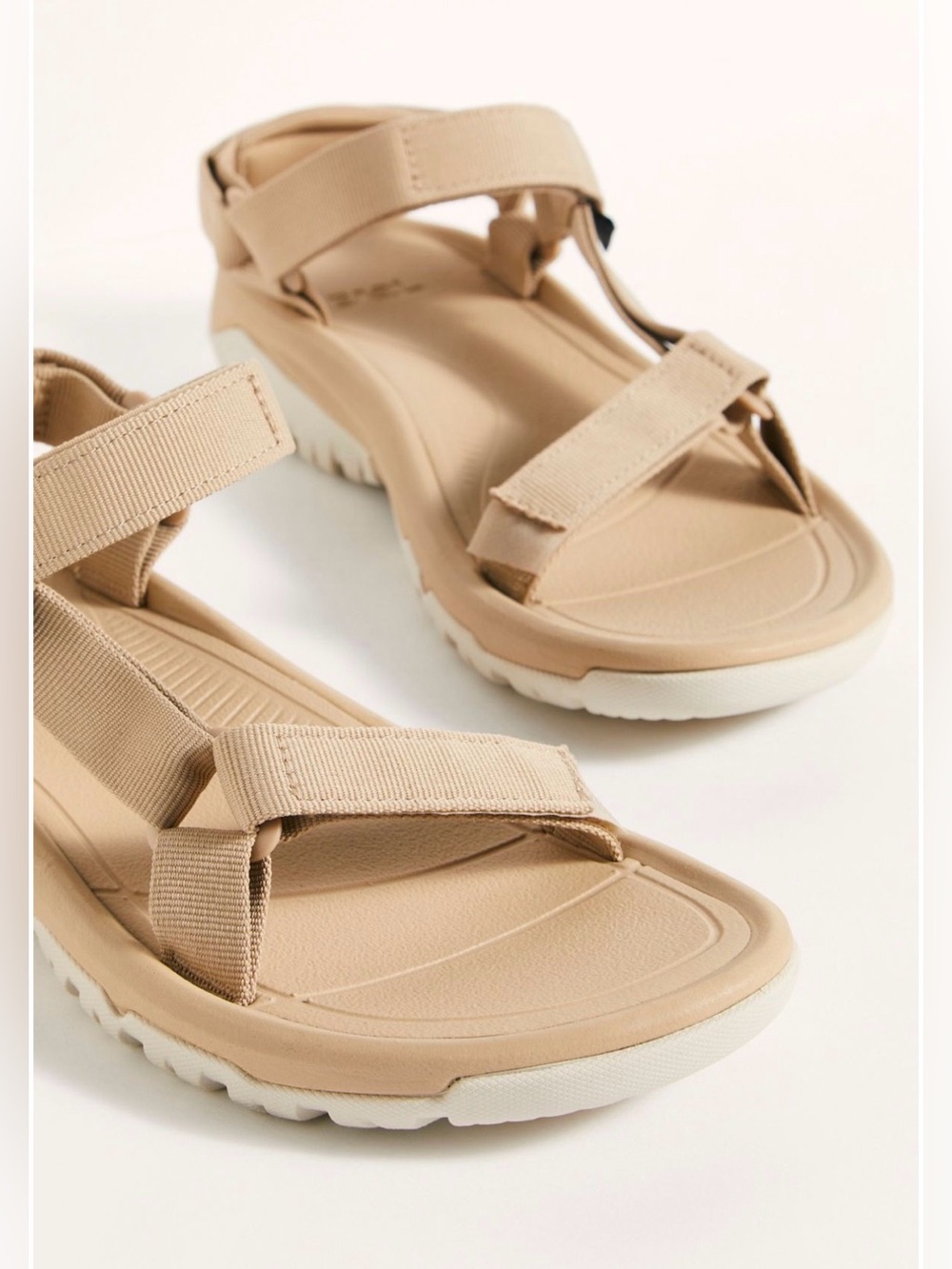 Teva hurricane XLT2 sandals in sesame tan/cream - Picture 2 of 6